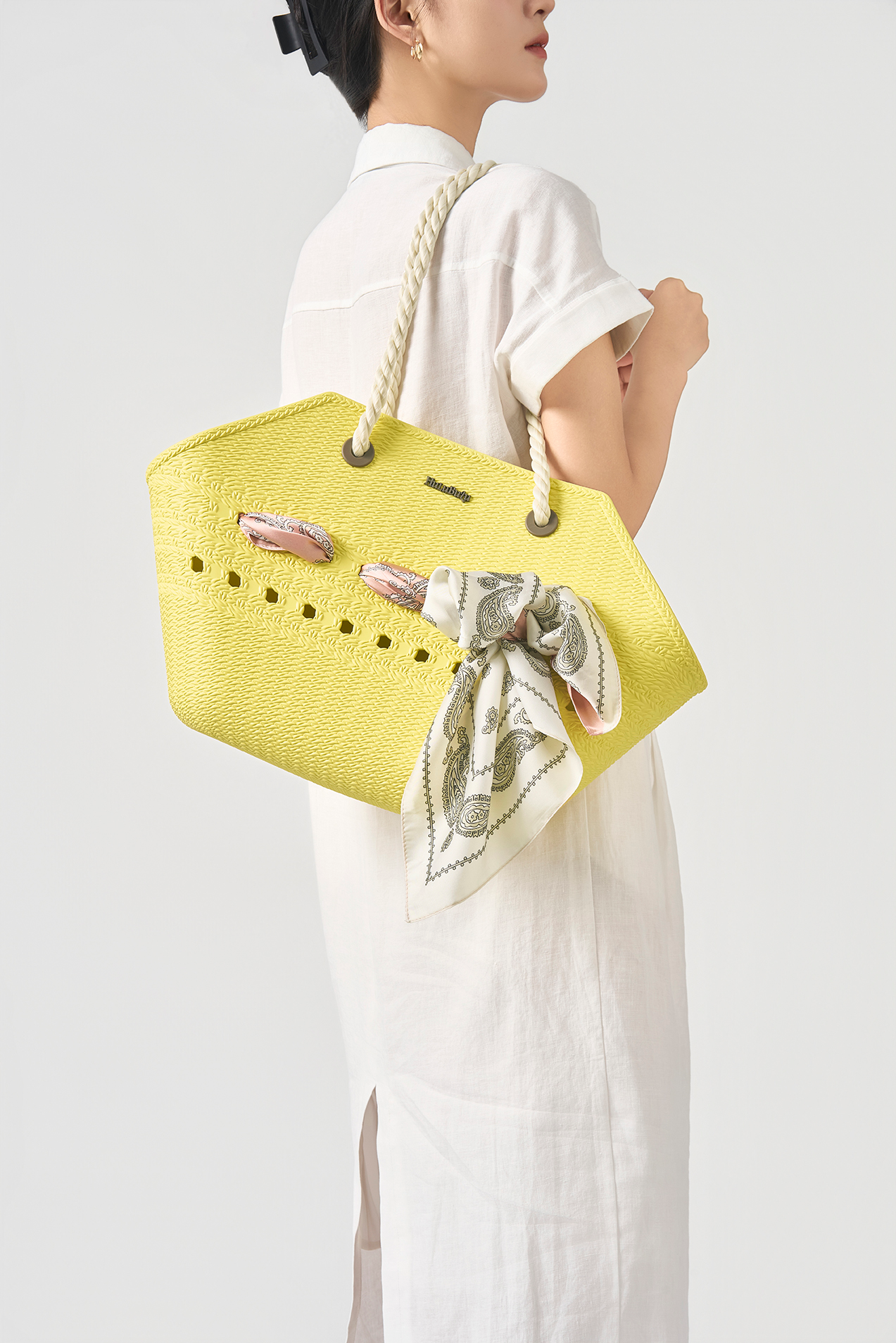 hb010-lightyellow-005